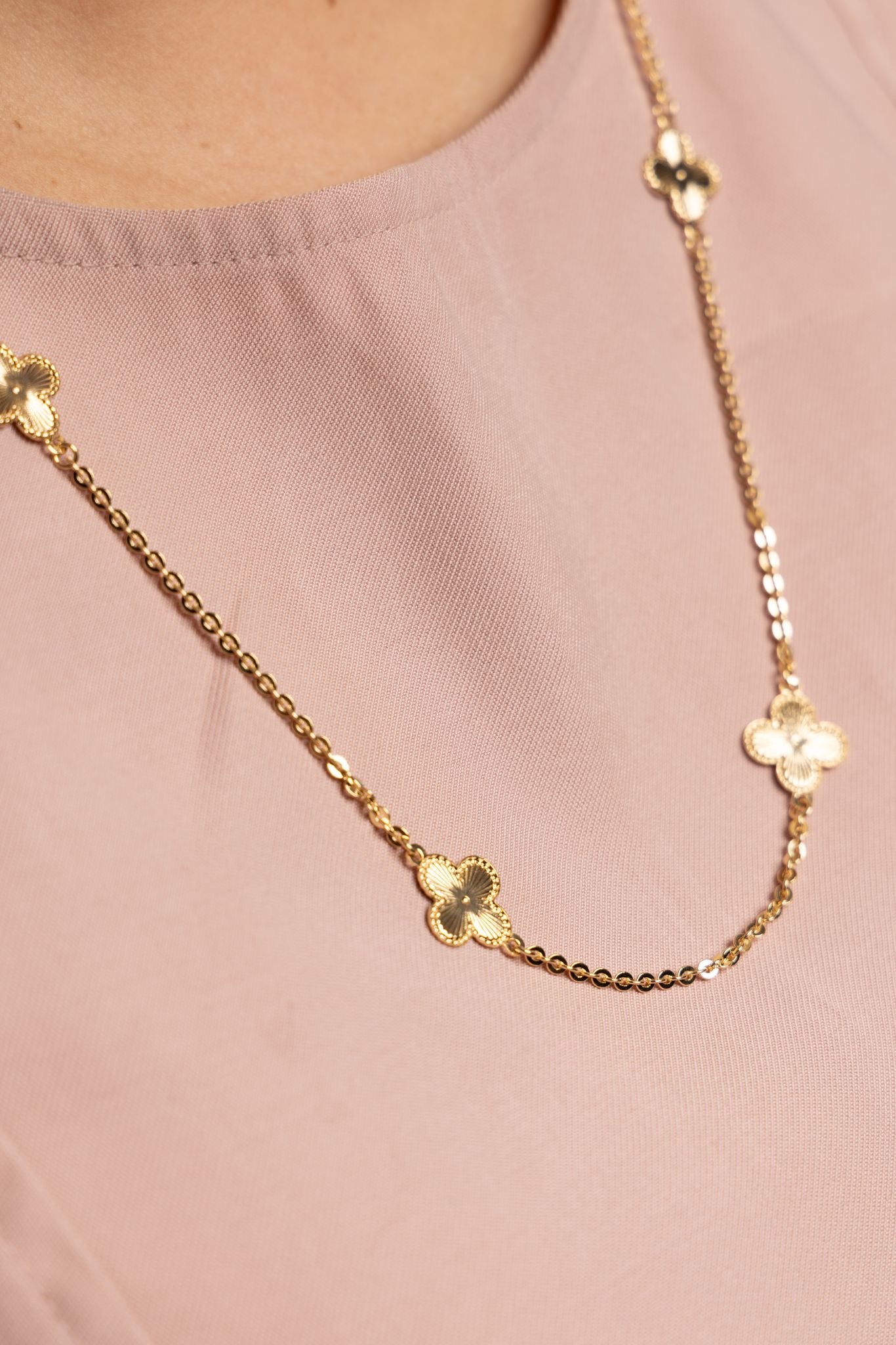 Long clover necklace