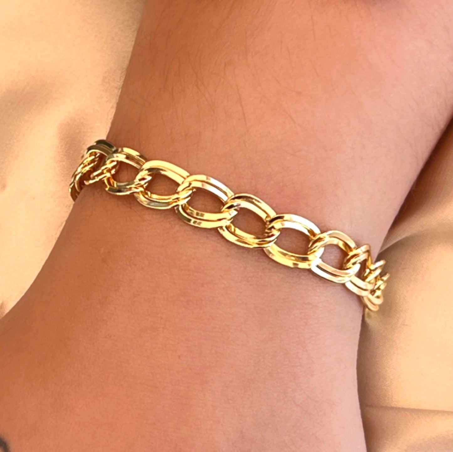 Link bracelete 18k gold plated
