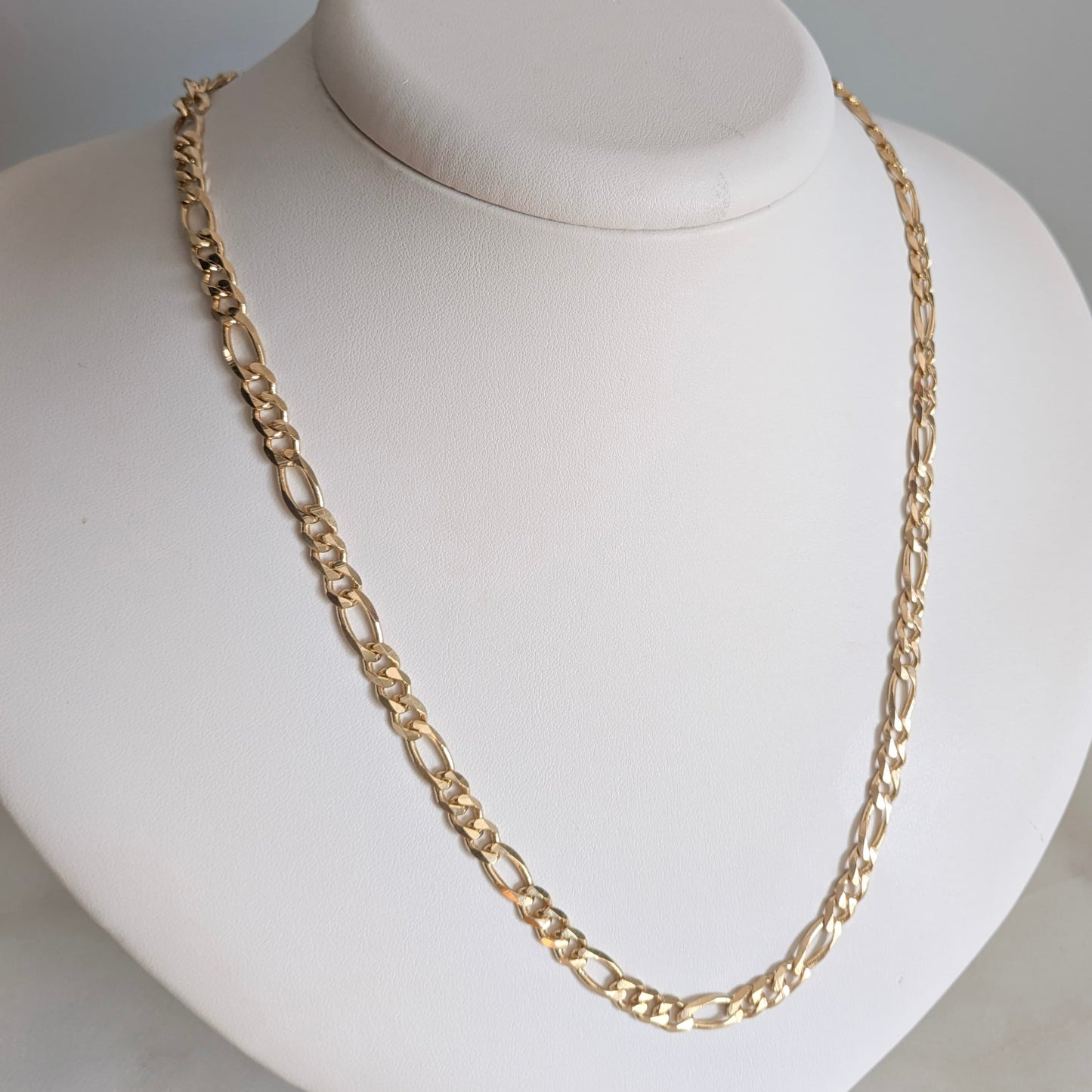 18k gold plated fígaro chain necklace