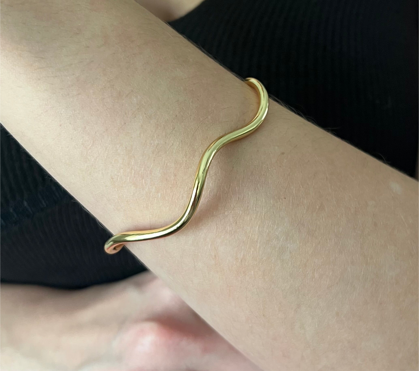 Wave bracelet