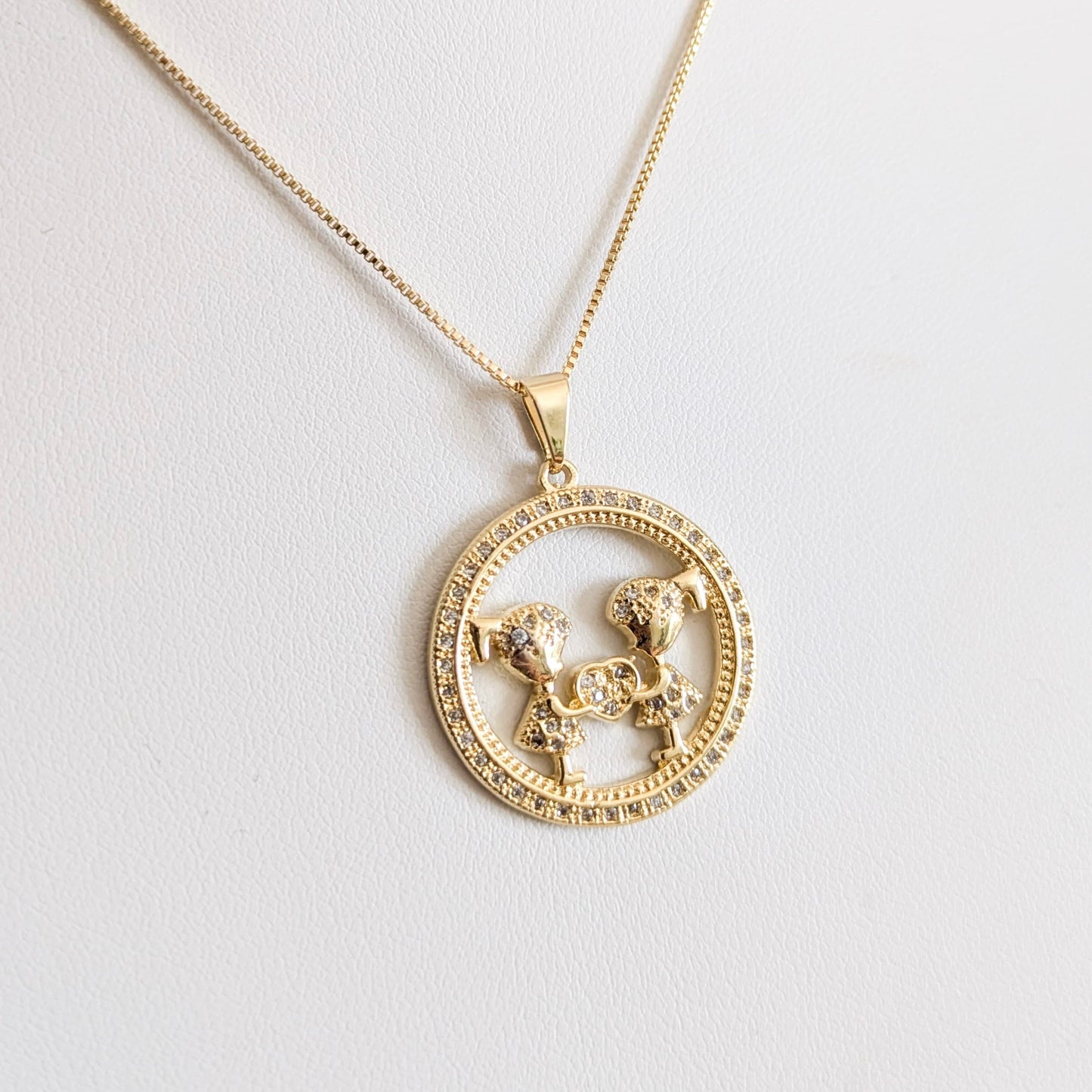 Two Girls Necklace