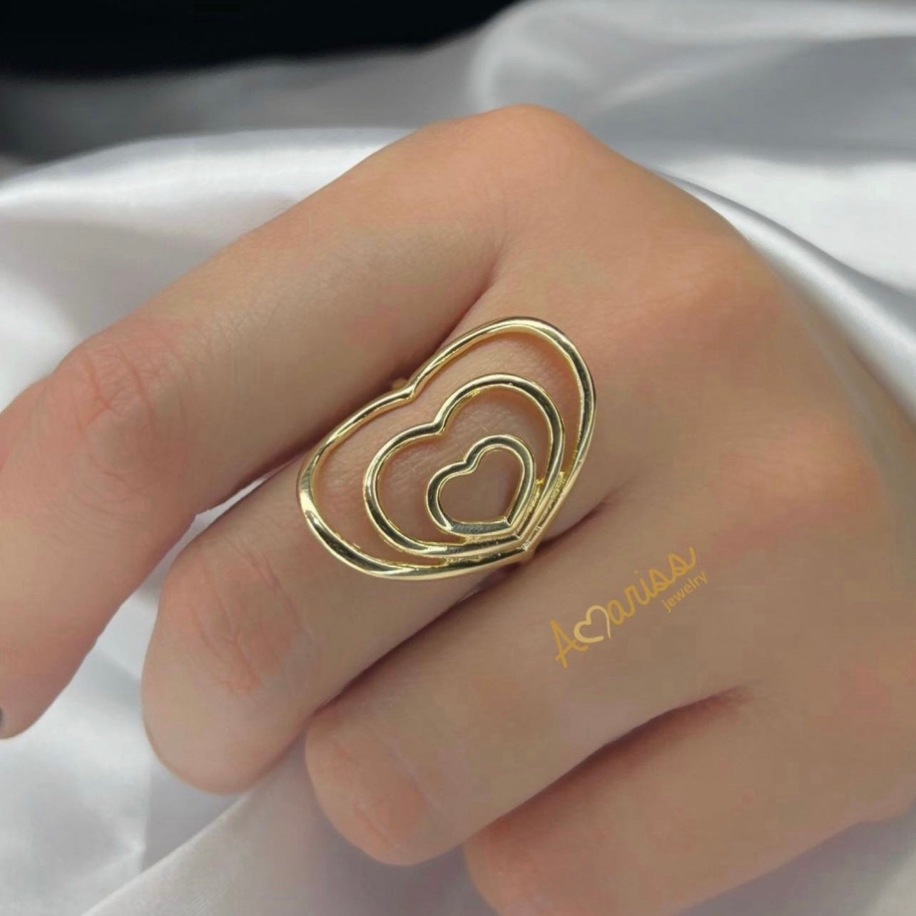 Three hearts ring