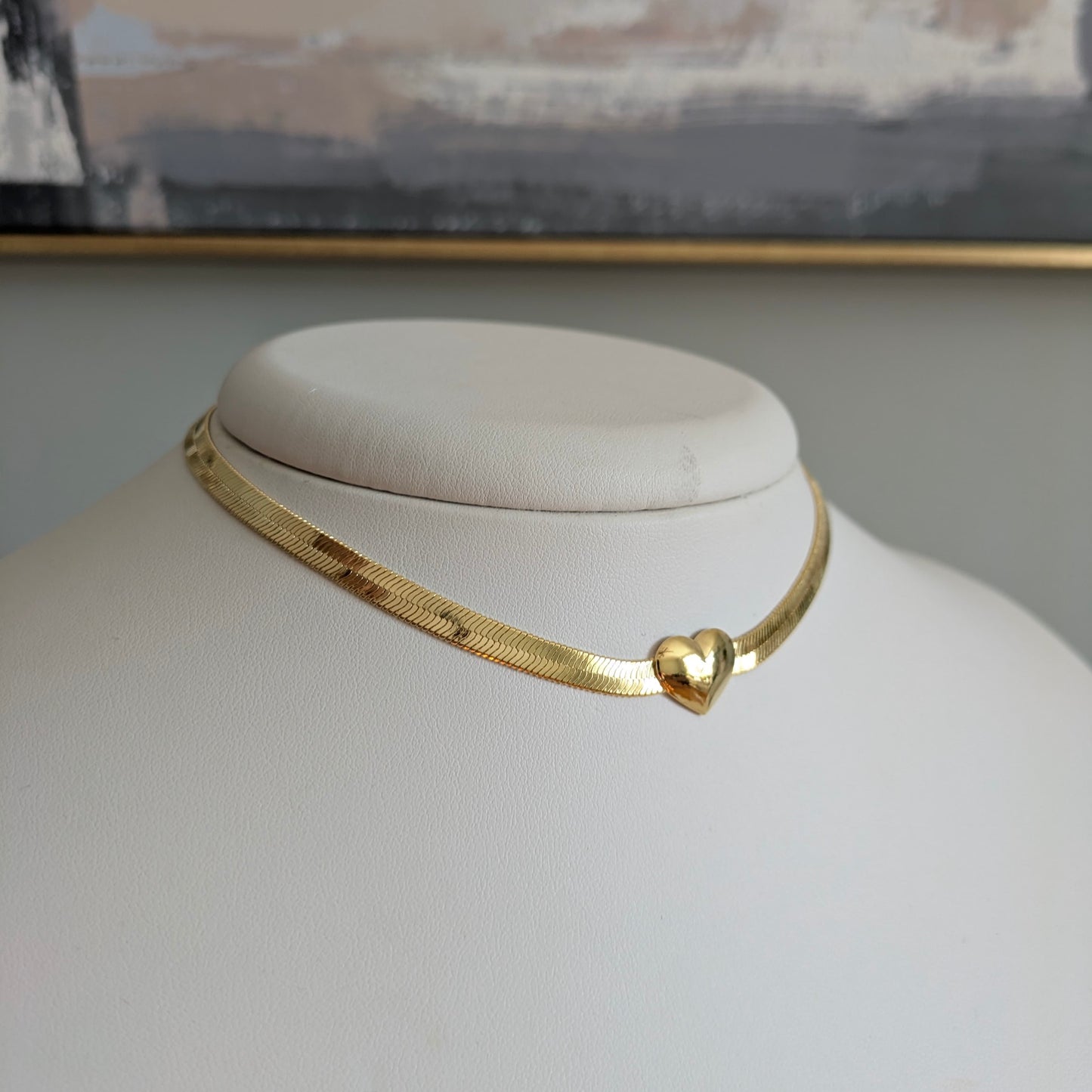Amariss love choker necklace