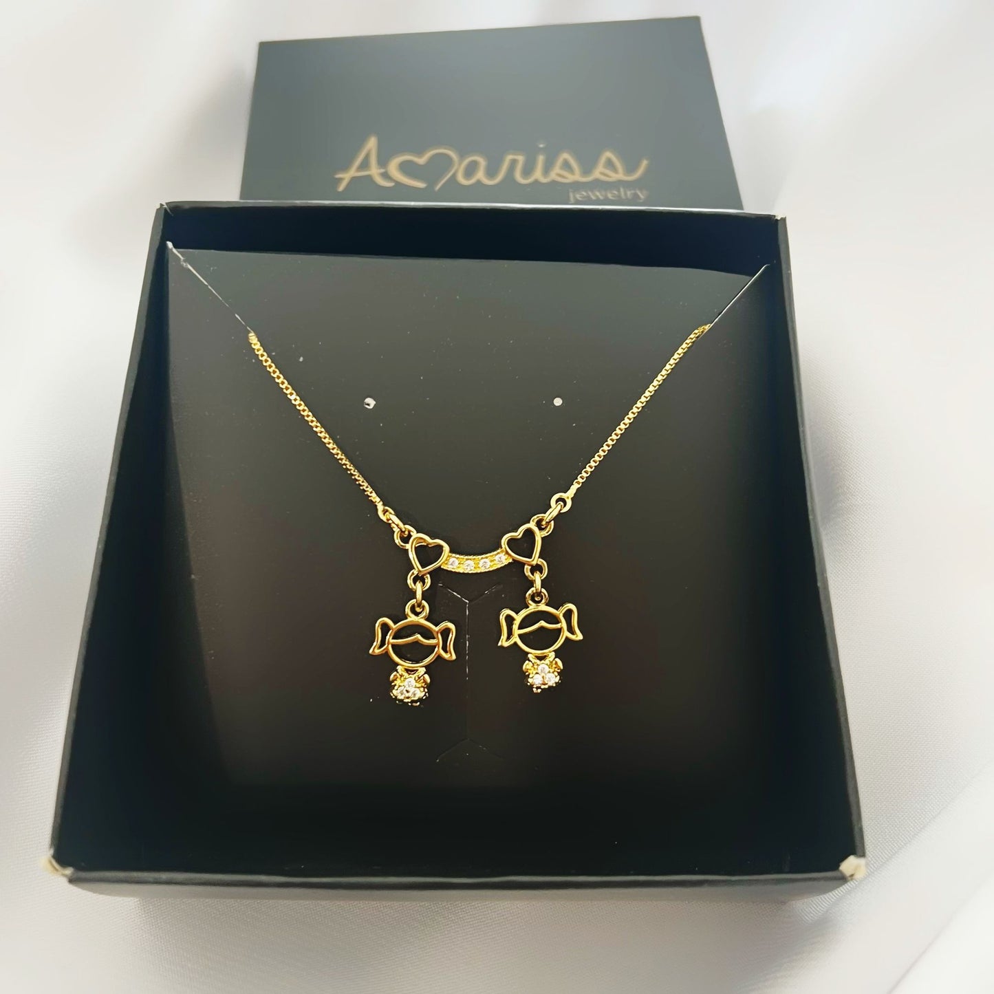 Two girls love necklace