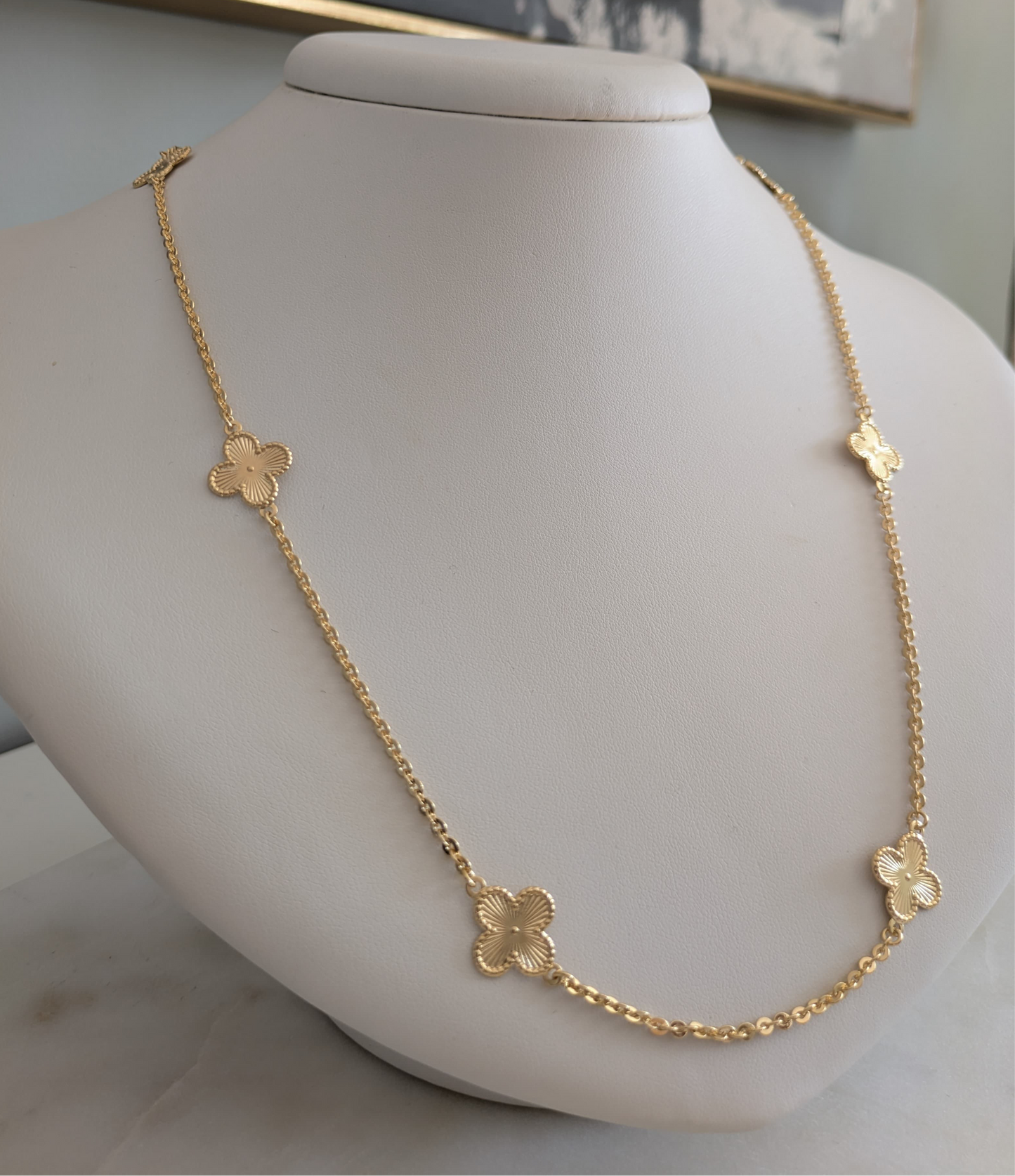 Long clover necklace