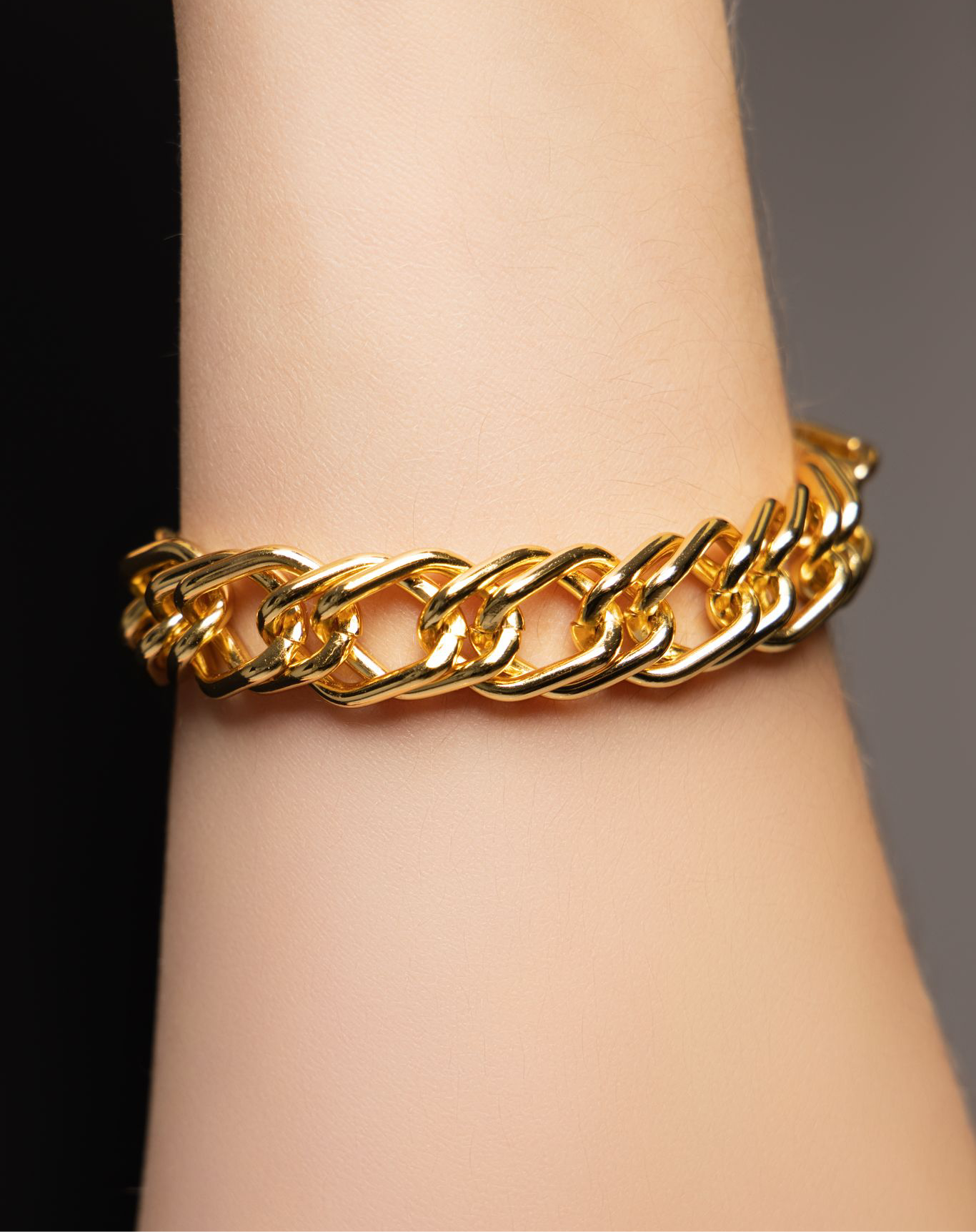 Double link fashion bracelete