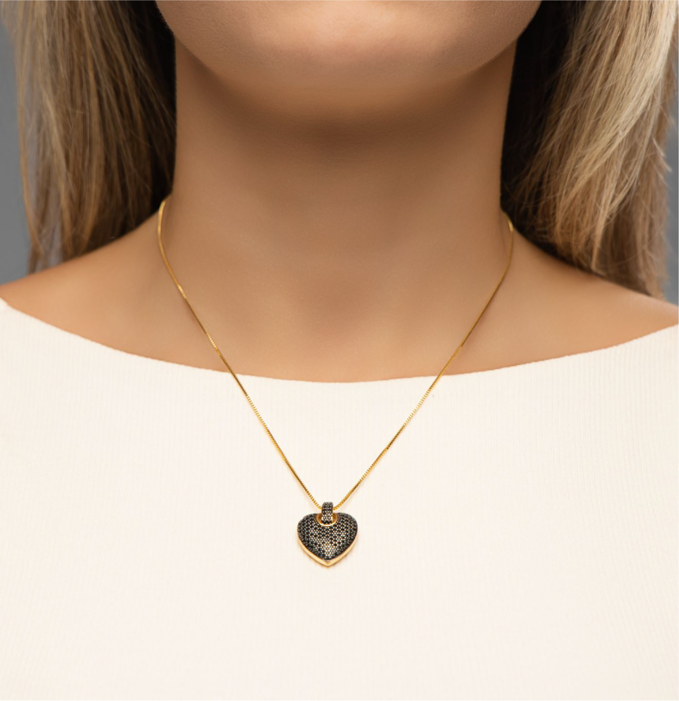 Heart necklace with black zircon