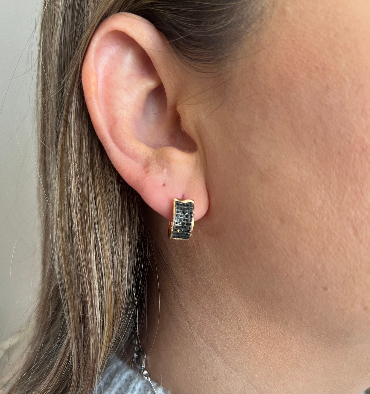 Black zircon hoop earrings