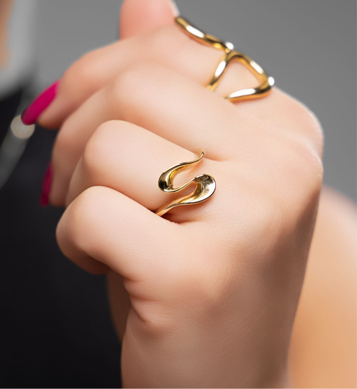 Organic wave ring