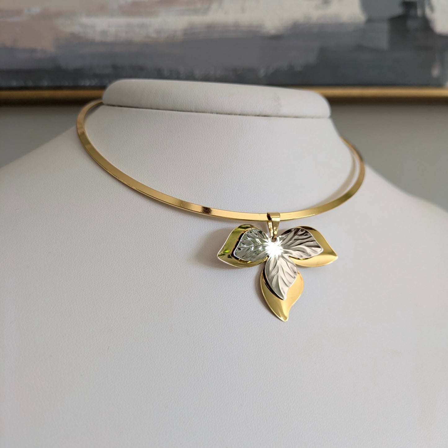 Leaves choker necklace 2 colors.
