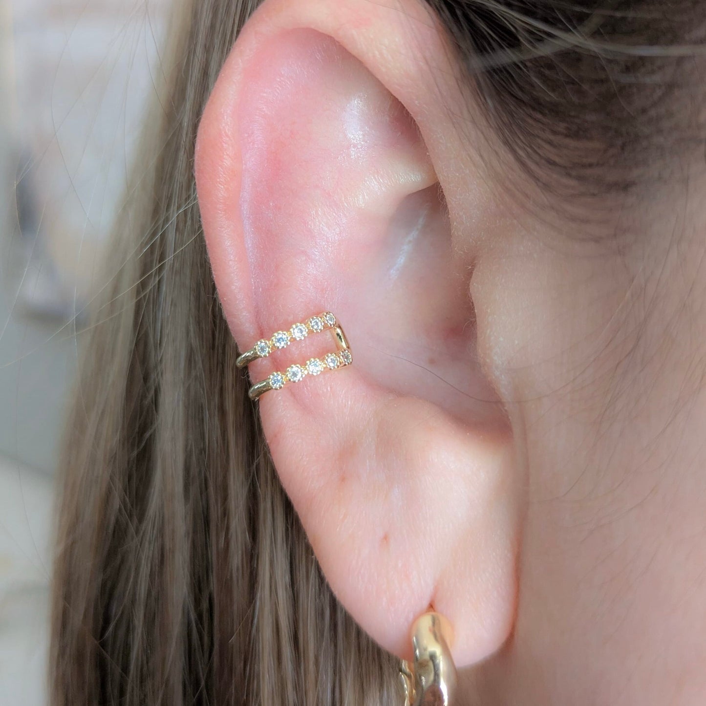Delicate clip-on fake ear piercing