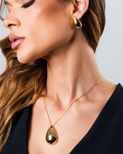 Conjunto Gota Dourada