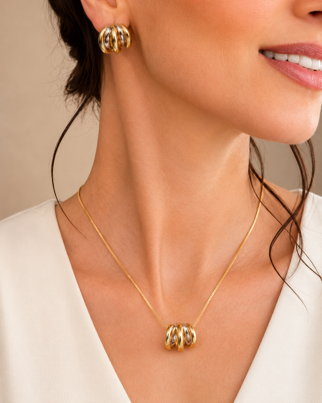 Verona Twist Necklace